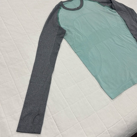 Lululemon Swiftly Tech Long Sleeve Shirt - Picture 2 of 13
